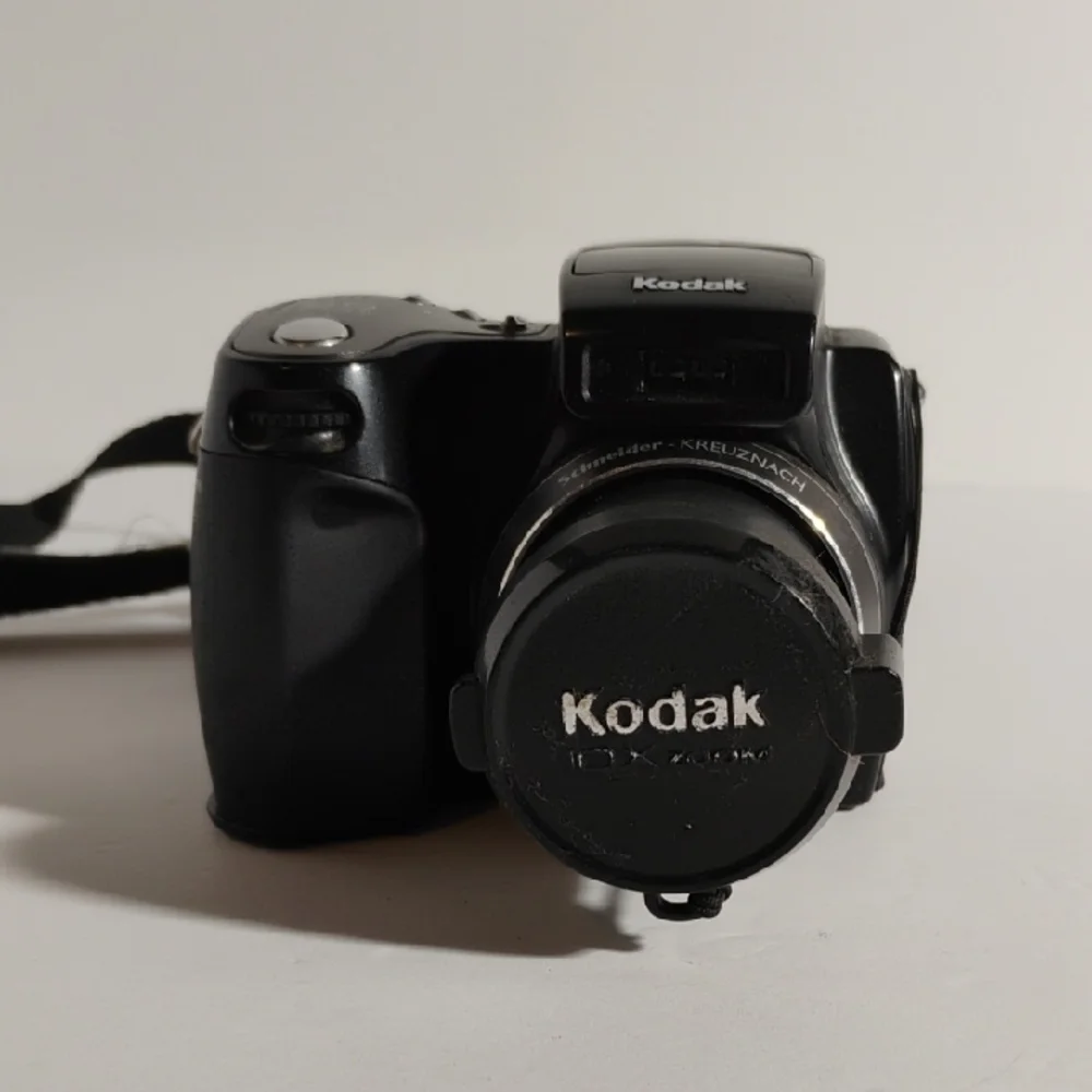 KodakEasy Share DX7599 Black Digital Camera with Zoom Lens No Battery Parts Only